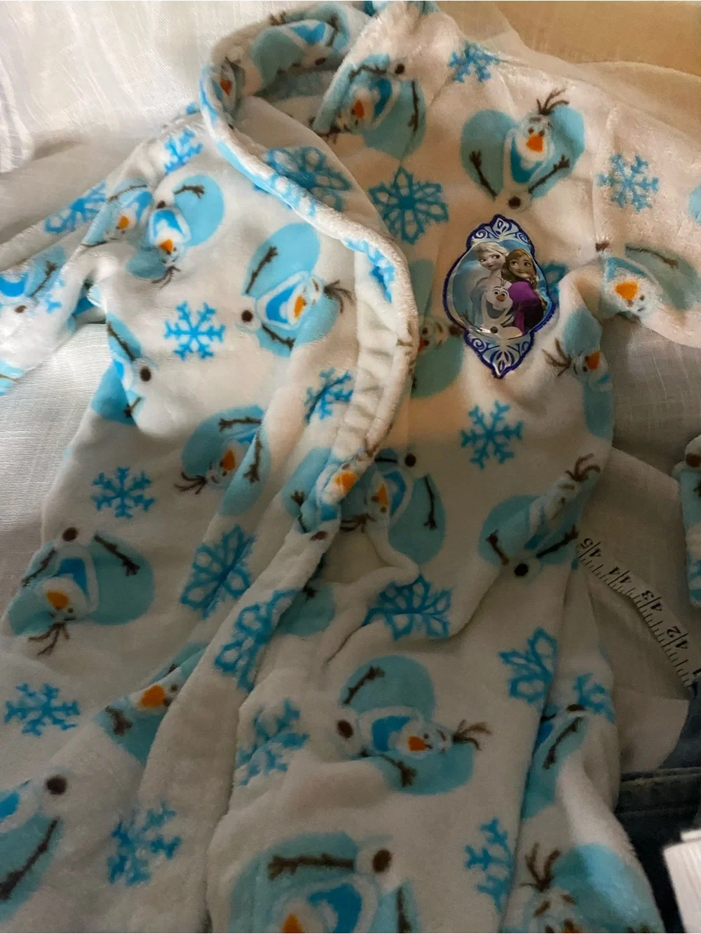 Disney Olaf Plush Fleece Robe - Blue, White & Brown Snowflake Motif